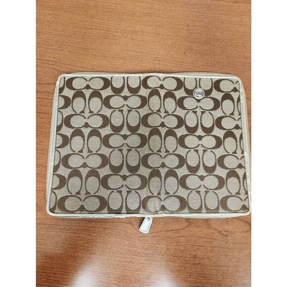 Coach Signature c jacquard mini iPad tablet or kindle zippered case tan brown - Picture 2 of 9